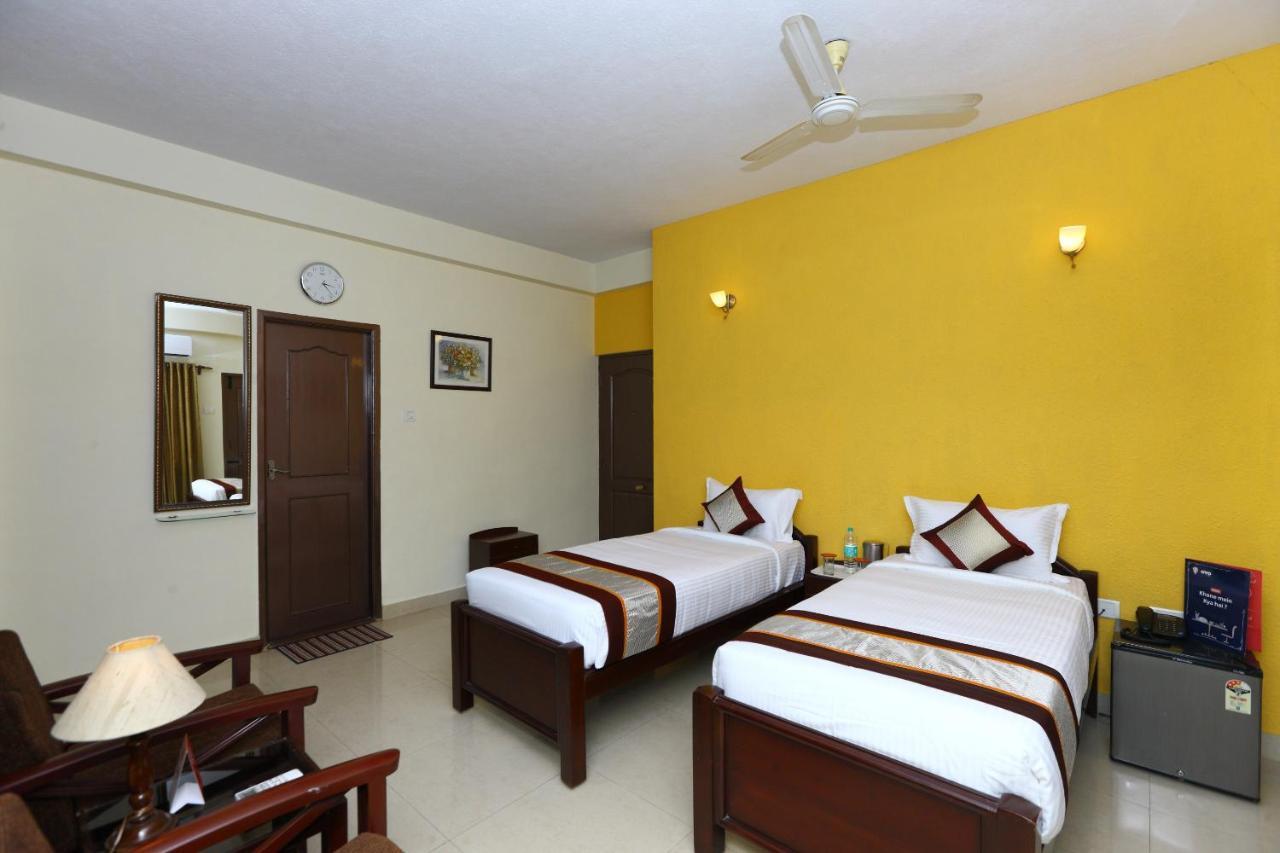 Vaccinated Staff- Oyo Flagship 475 Audi Nivas, North Usman Road Hotel Chennai Exterior photo